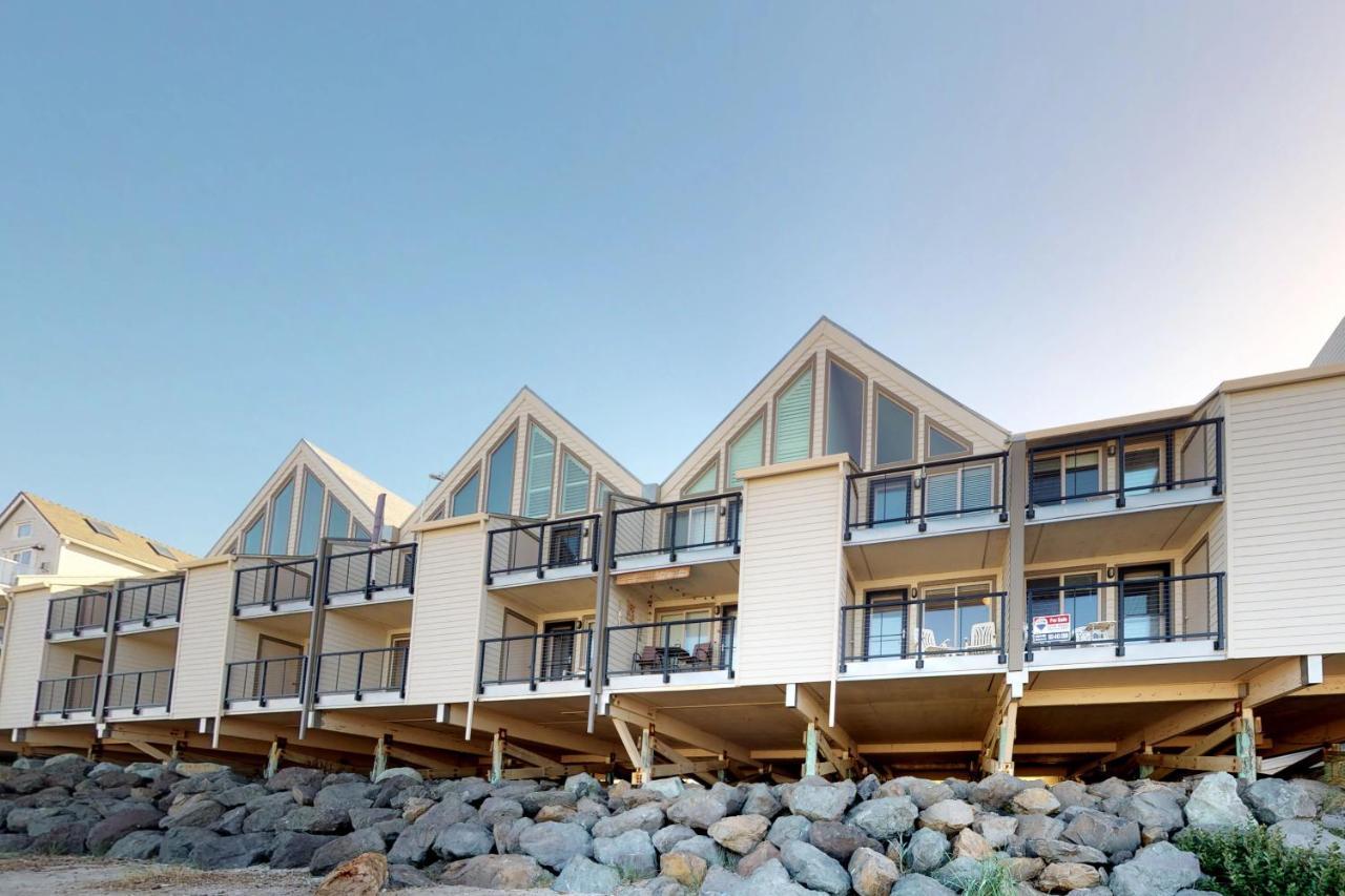 ​Rock Creek Inn Vacation Condos ร็อคอเวย์บีช ภายนอก รูปภาพ